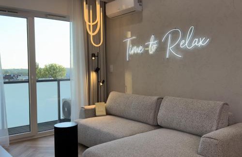 Katowice Apartment | Urban Apartments Global Jacuzzi, Floor 8th No 03, Garage, Self Check-in, No deposit