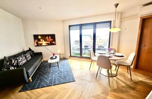 Gare Apartment | Urban comfort 1BR flat w terrace&parking