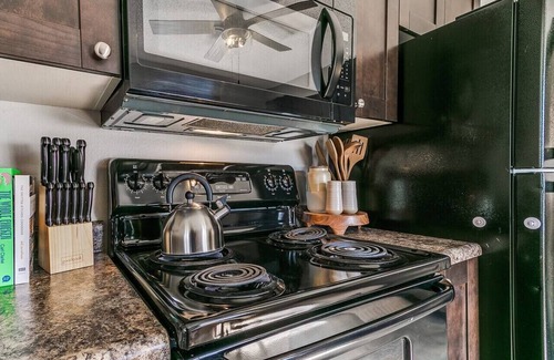 Des Moines Apartment | Urban Delight: South Side Gem