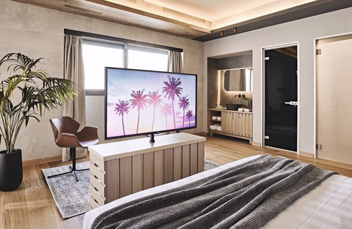 Glyfada Bed & Breakfast | Urban - Deluxe Suite in Glyfada