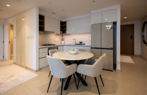 Za'abeel 2 Apartment | Urban & Elegant Stay Just Steps from Burj Khalifa