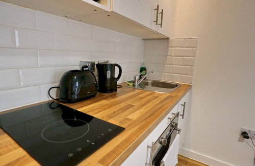 Salford Apartment | Urban Escape – Walk to University of Salford | Pass The Keys