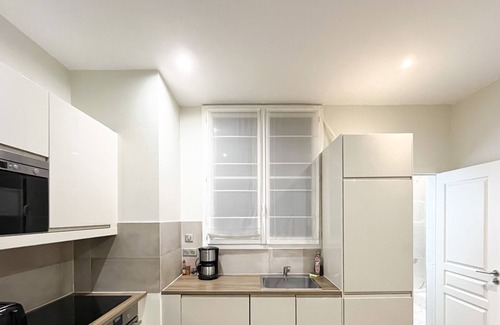 8th Arrondissement Apartment | Urban Flat 64 - Sublime Apartment by Champs-Elysées