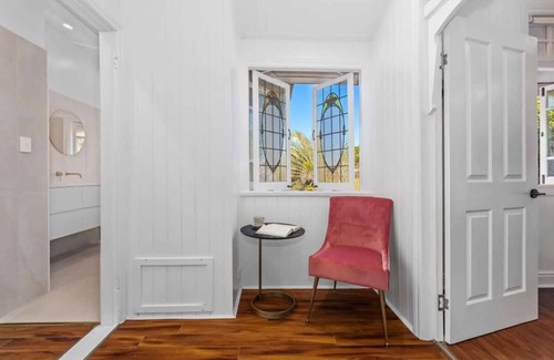 Newtown House | Urban Getaway Ipswich – 4BR Ensuites, Pets Allowed