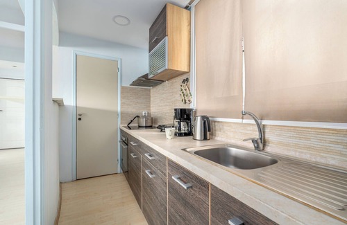 Thissio Apartment | Urban Loft with balcony across the Acropolis!
