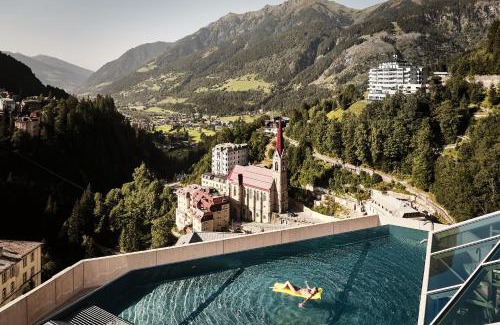 Bad Gastein Hotel | Urban Nature Bad Gastein - Badeschloss