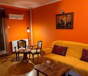 Zvezdara Apartment | Urban Nest - Orange