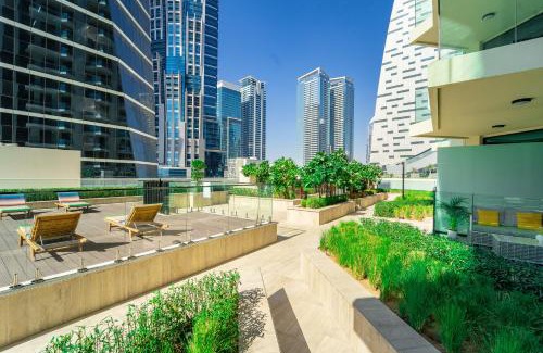 Downtown Dubai Apartment | Urban Oasis by Missoni Studio