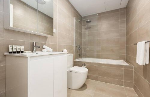 Kings Cross Apartment | Urban Oasis Custom Made for Cosmopolitan Living