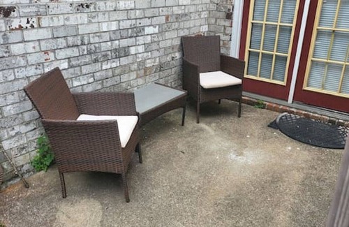 Huntsville Condo | Urban Oasis Retreat in the Southwest where its best!