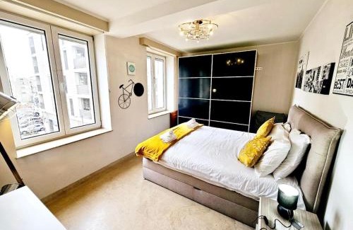 Gare Apartment | Urban stay 1BR flat near the train station-GAR68