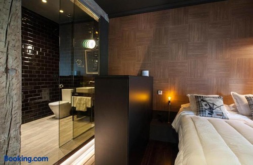 Santander Hotel | Urban Suite Santander