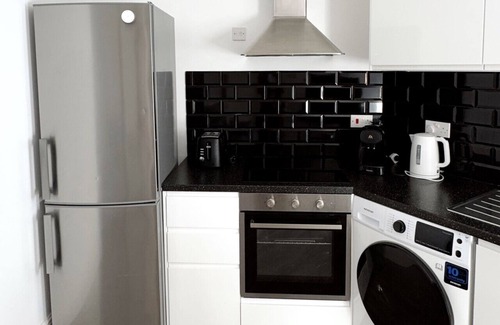 Gibraltar Apartment | Urban Two Bedroom Apartment