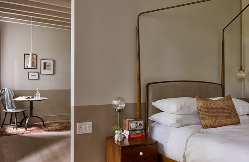 Fishtown Hotel | Urban Vibes in Philly – 4 Suites Walk to Rittenhouse, Old City & Nightlife