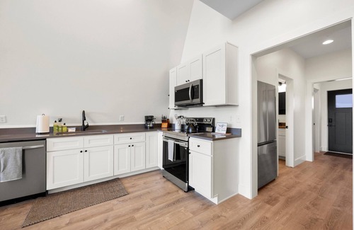 Chattanooga Valley Cabin | Urban Vista | Spacious Modern A-Frame | Mtn Views!