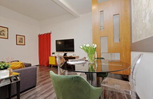 Monti Apartment | Urbana Apartment