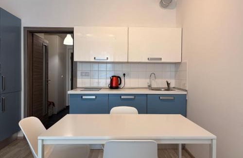 Holesovice Apartment | UrbanFlat1615 with Parking