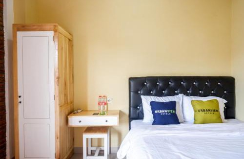 Pogung Lor Hotel | Urbanview Hotel Telu Wolu Monjali by RedDoorz