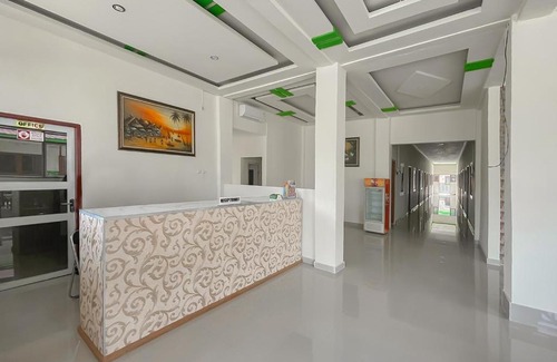 Indramayu Hotel | Urbanview Hotel Tirtamaya Jaya Indah Indramayu by RedDoorz