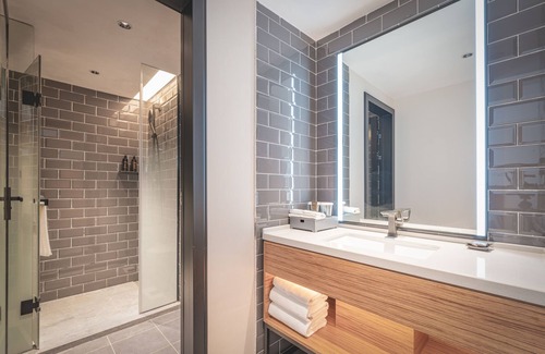 Xuan Wu Hotel | UrCove by Hyatt Nanjing Downtown