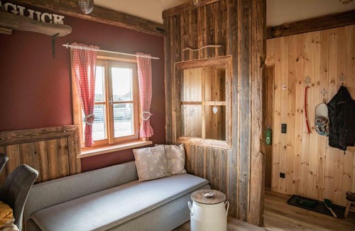 Lichtenau im Waldviertel House | Urlaub am Erlebnishof Strasser