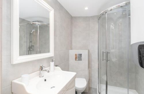 Zator Apartment | UROCZY ZAKĄTEK - Apartamenty z własnymi tarasami i grillem w centrum Zatora, blisko Energylandii