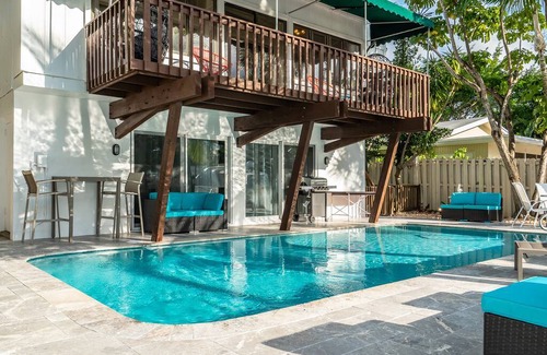 Hendricks and Venice Isles House | PRIVATE OASIS 4 BEDROOM- 3 BATH FOR 8 GUESTS
