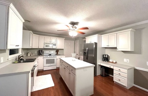 Pinehurst House | US Open Ready! 3 Bed, Private Pool, Pet Friendly Home!