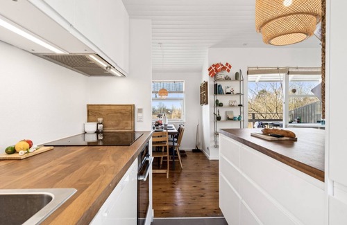 Lyngsbæk Strand House | "Usbjorn" - 500m from the sea by Interhome