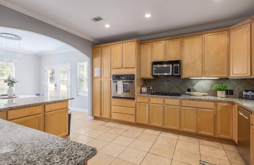 Bouldin House | UT Football Fave - Mins to Downtown, Zilker Park!