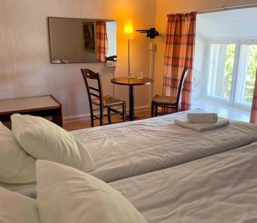 Korgessaare Hotel | Utoopia Külalistemaja Viscosas
