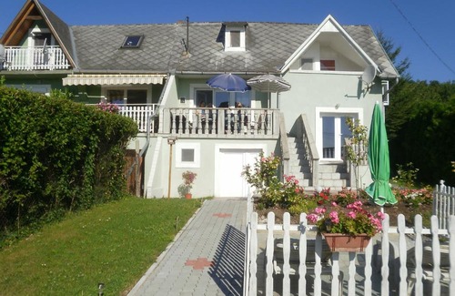 Balatongyorok Apartment | Vándorsólyom Apartman