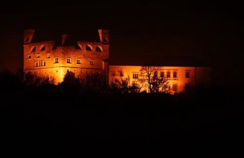 Sarospatak Bed & Breakfast | Vár Vendéglő Panzió