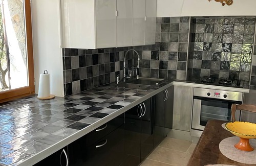 Ampus Other | Véritable Mas Ancien Avec Piscine Privée sur Domaine de 16 ha, 4 Ch, 4 Sdb