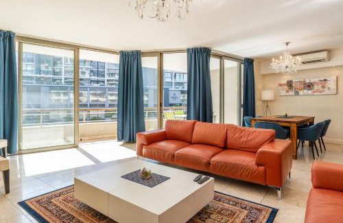 Victoria and Alfred Waterfront Apartment | V&A Waterfront Luxury Apartments by McStay