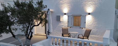 Fira House | v&n villa santorini