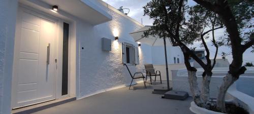 Fira House | v&n villa santorini