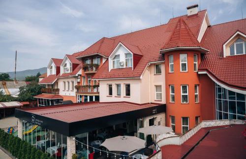 Khust Hotel | V&P HOTEL & Restaurant