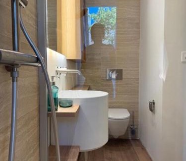 Neuchatel Apartment | V&V Sky