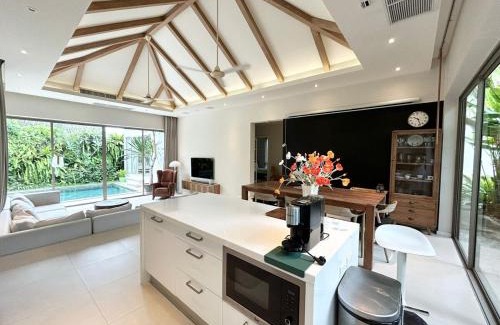 Choeng Thale Villa | V164 Famous 5 Trichada Resort 4-Bedroom