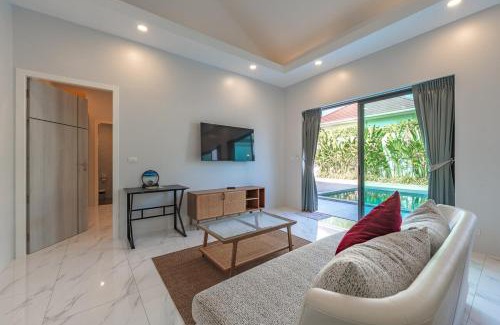 Ban Saiyuan Villa | V189 Stylish 3BR Hideaway Pool & Beach Vibes