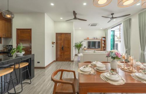 Bang Tao House | V226 4BR Pool Villa Near Laguna, Golf & Beaches