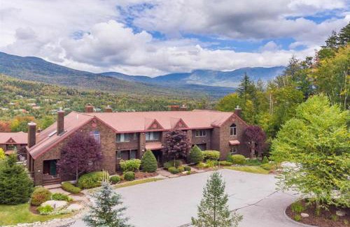 Bethlehem House | V3 Gorgeous Ski-In Mountain View Townhouse with Amazing views in Bretton Woods