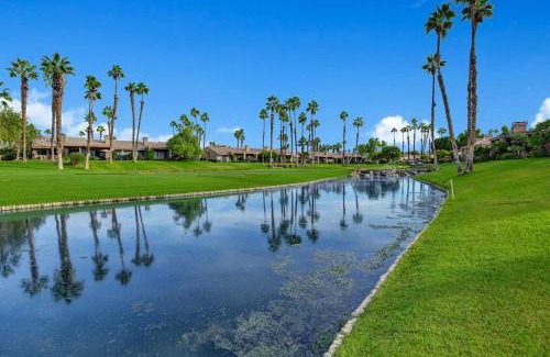 Palm Desert House | V3939 - Gazania Getaway - Meredith Lodging