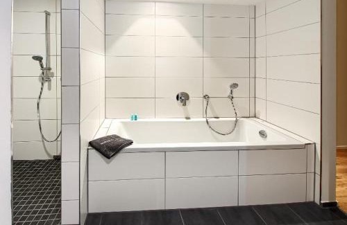 Boeblingen Hotel | V8 HOTEL Motorworld Region Stuttgart