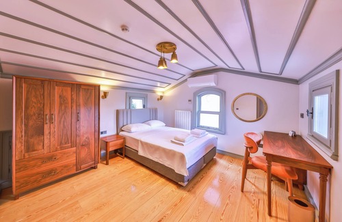 Rasimpasa Hotel | Va Pansiyon