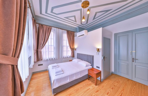 Rasimpasa Hotel | Va Pansiyon