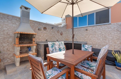 Caleta de Fuste House | Vacation Home 'Kentia' with Sea View, Private Terrace and Wi-Fi