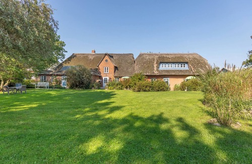 Emmelsbuell-Horsbuell Apartment | Vacation apartment Seehund in Emmelsbüll-Horsbüll for up to 3 people