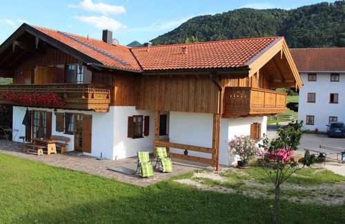 Bernau am Chiemsee Apartment | Vacation apartment 3 for 1-4 persons (75 sqm, upper floor)